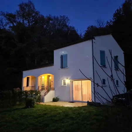 Alojamento de Acomodação e Pequeno-almoço La Perle De Frayssinet-le-gélat - D'hôtes - 4*